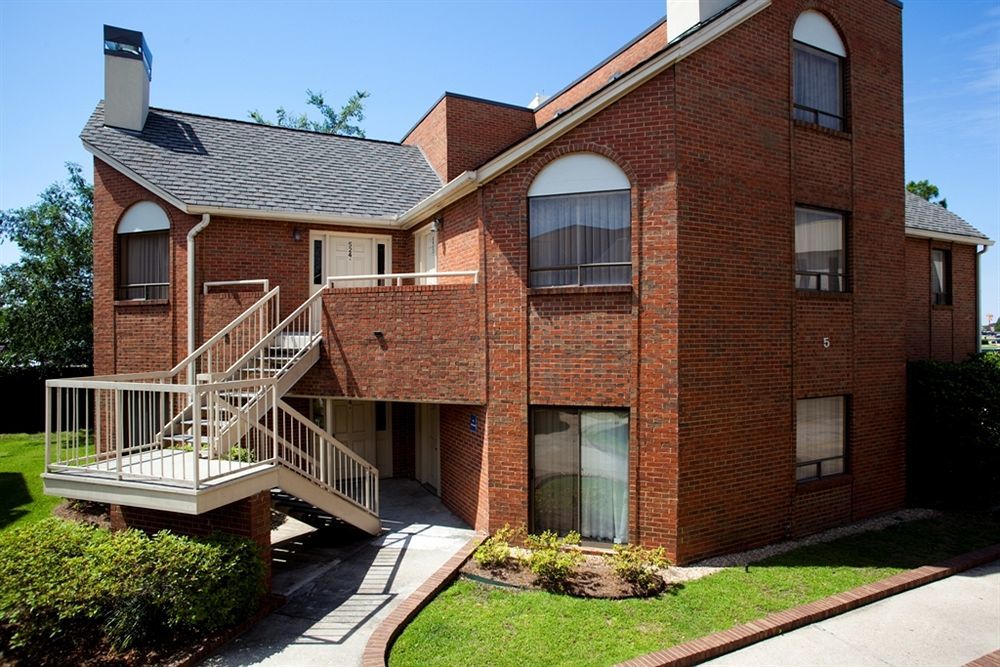 Cloverleaf Suites Baton Rouge Exterior photo