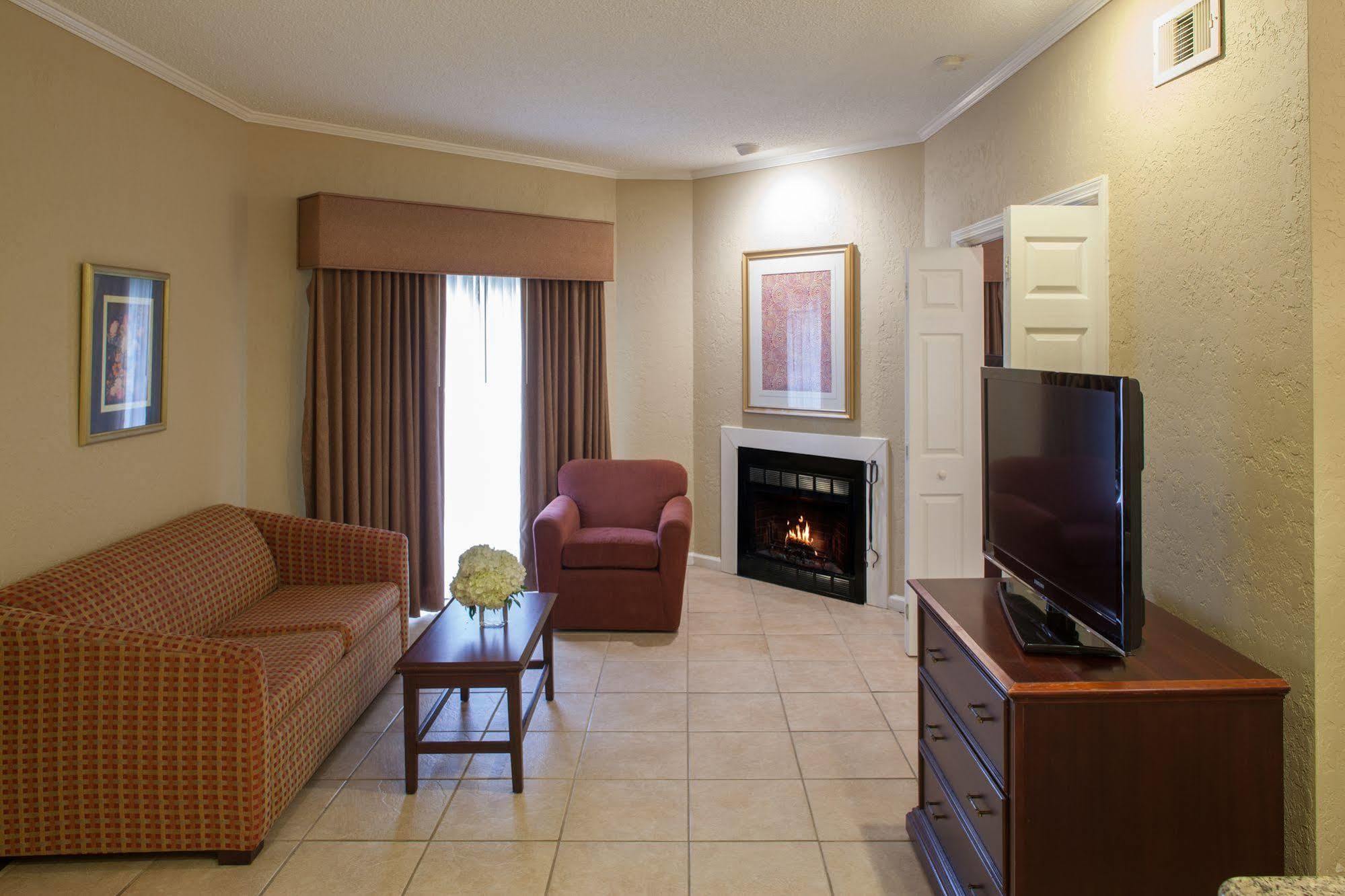 Cloverleaf Suites Baton Rouge Exterior photo