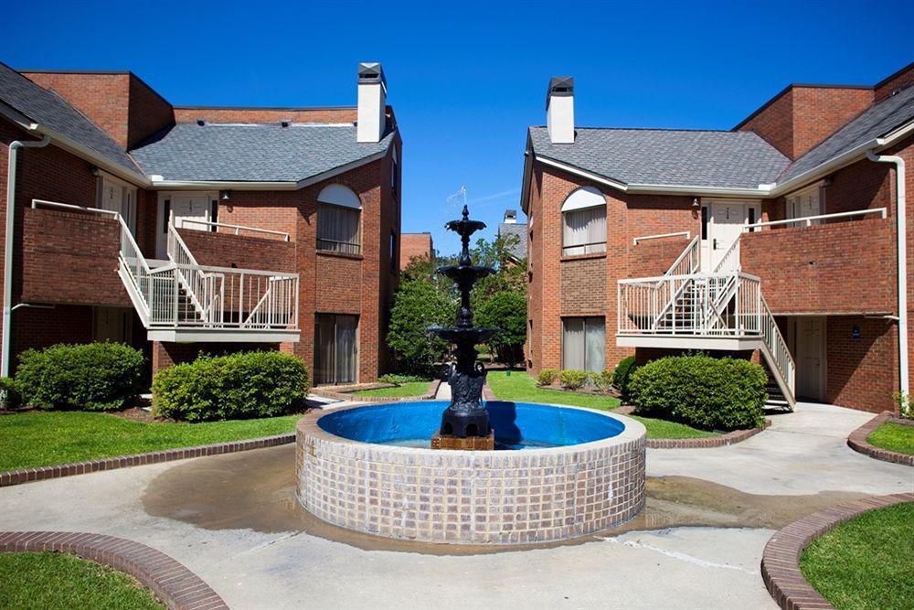 Cloverleaf Suites Baton Rouge Exterior photo
